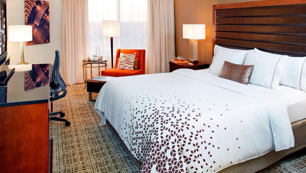 Renaissance St. Louis Airport Hotel Berkeley Dış mekan fotoğraf