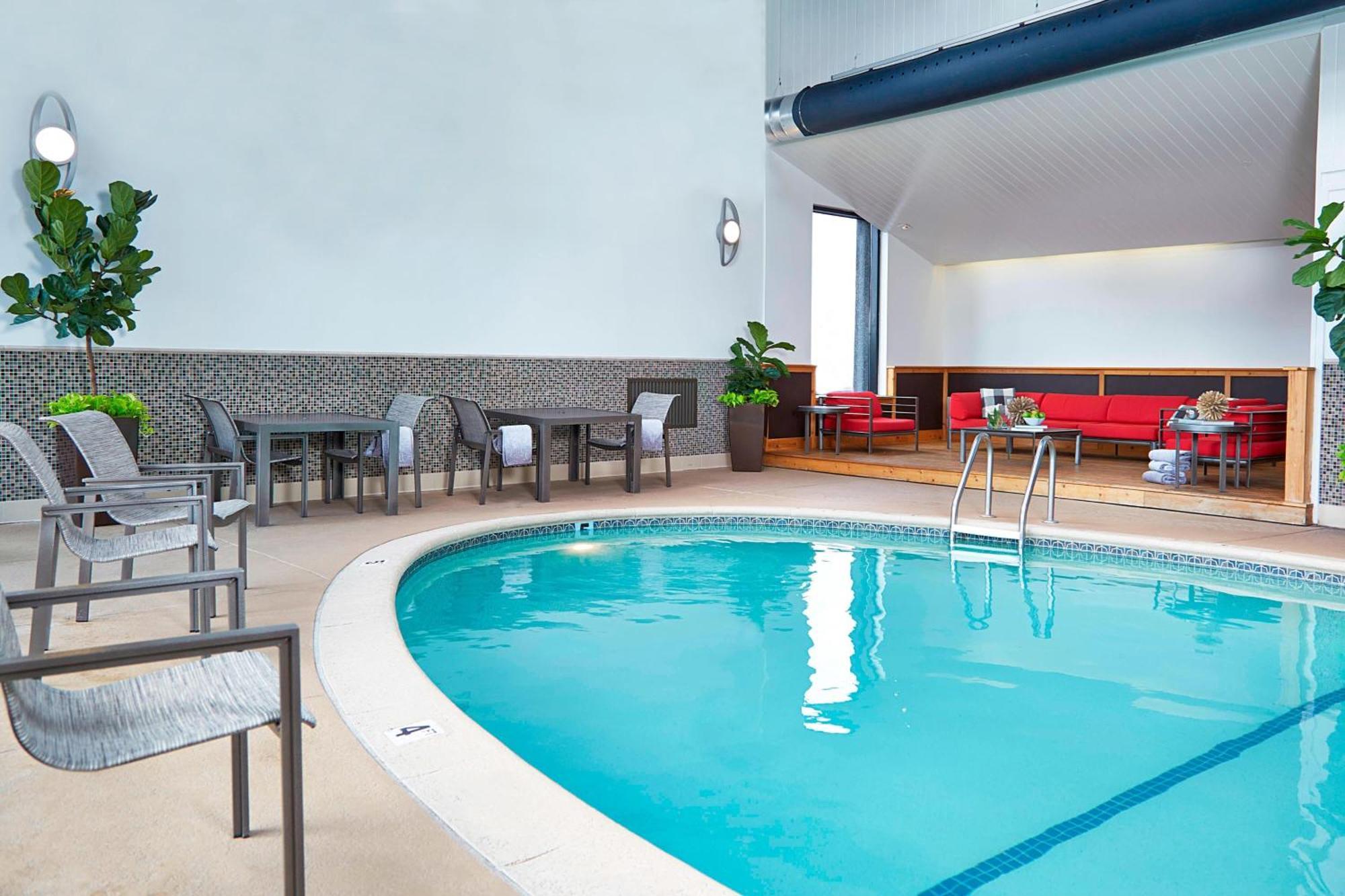Renaissance St. Louis Airport Hotel Berkeley Dış mekan fotoğraf