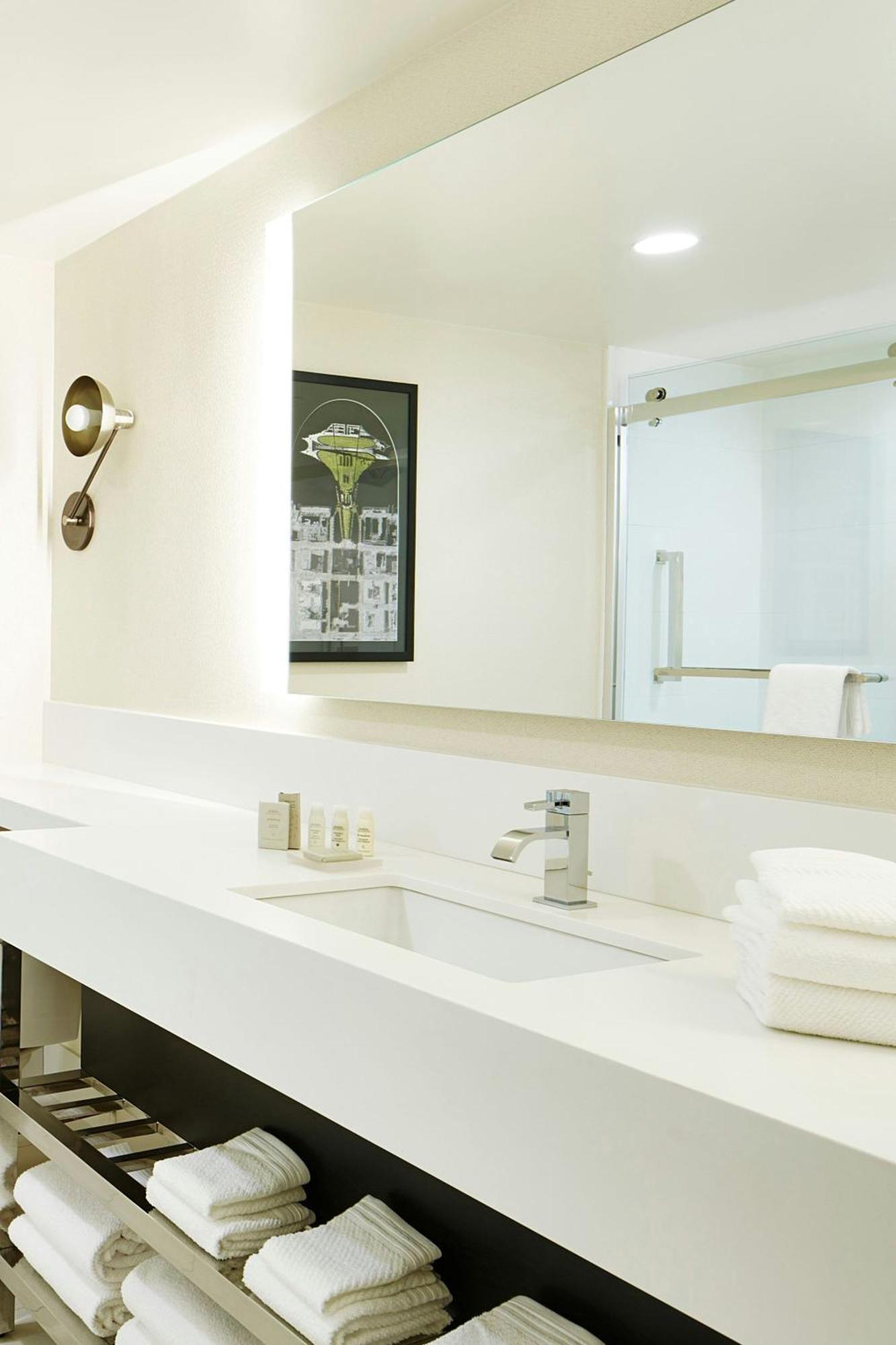Renaissance St. Louis Airport Hotel Berkeley Dış mekan fotoğraf