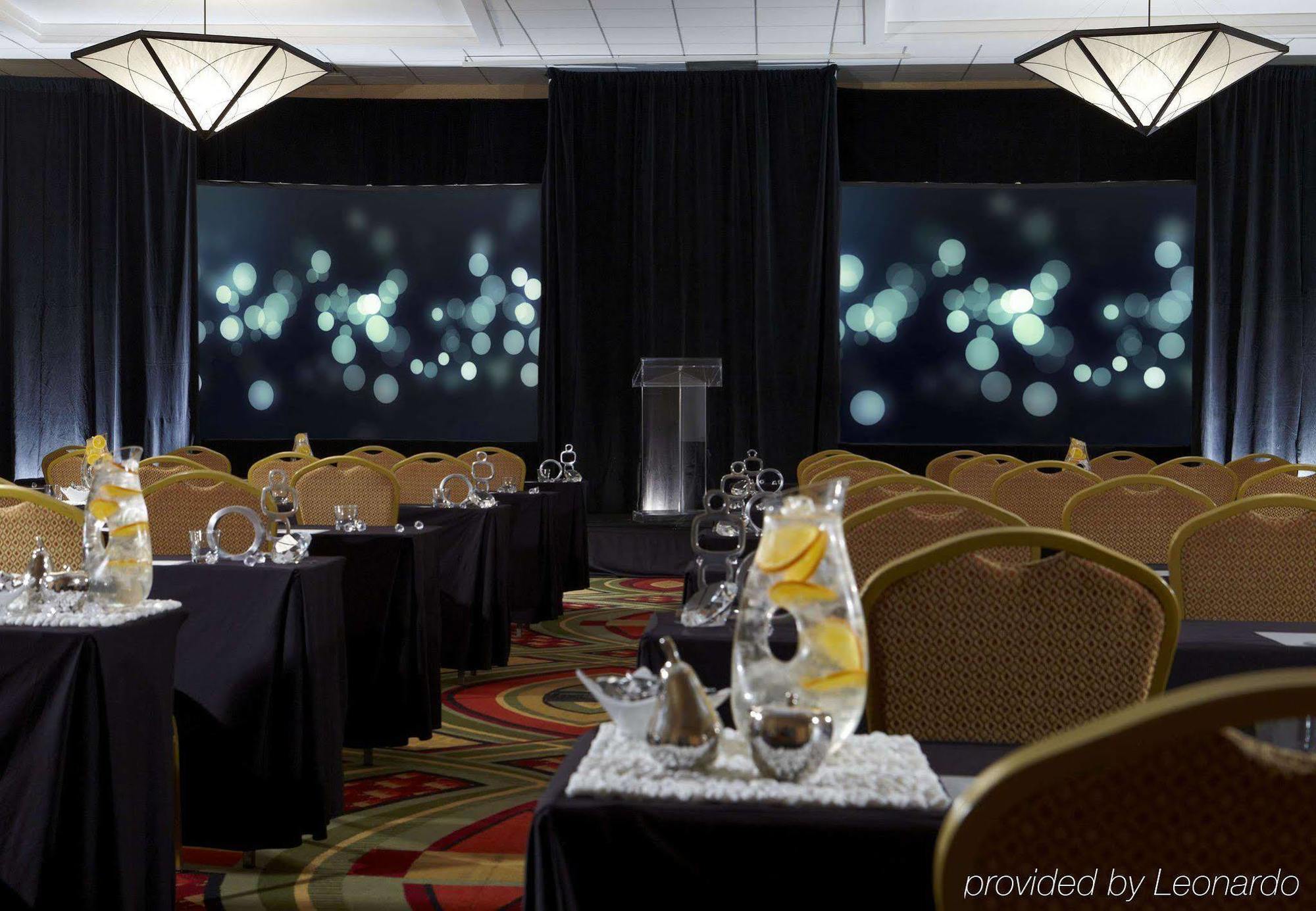 Renaissance St. Louis Airport Hotel Berkeley Dış mekan fotoğraf