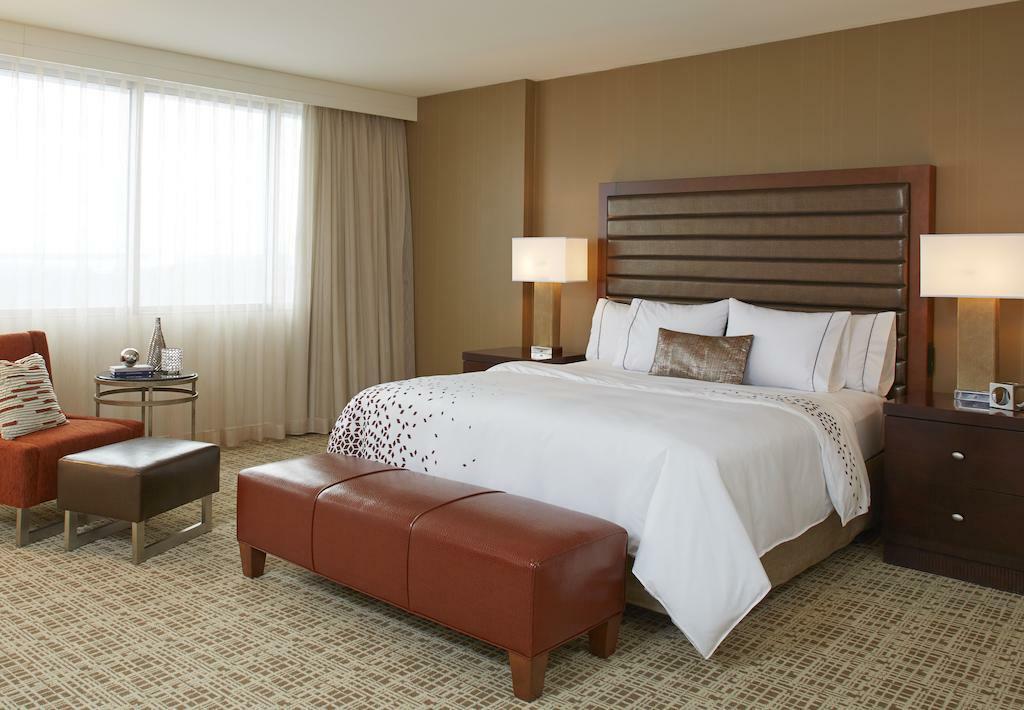 Renaissance St. Louis Airport Hotel Berkeley Dış mekan fotoğraf